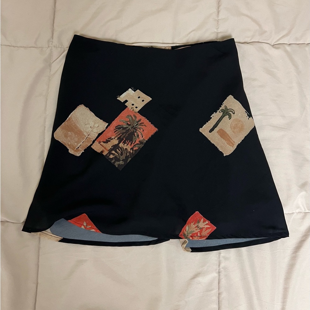 Women’s Mini black skirt